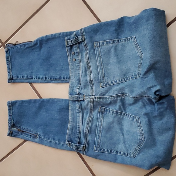 Cabi Ankle Jeans - Picture 2 of 5